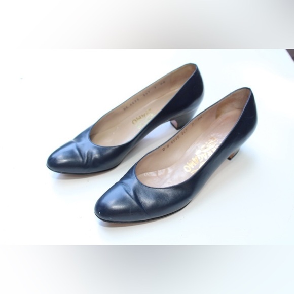 Salvatore Ferragamo pumps - Picture 1 of 11